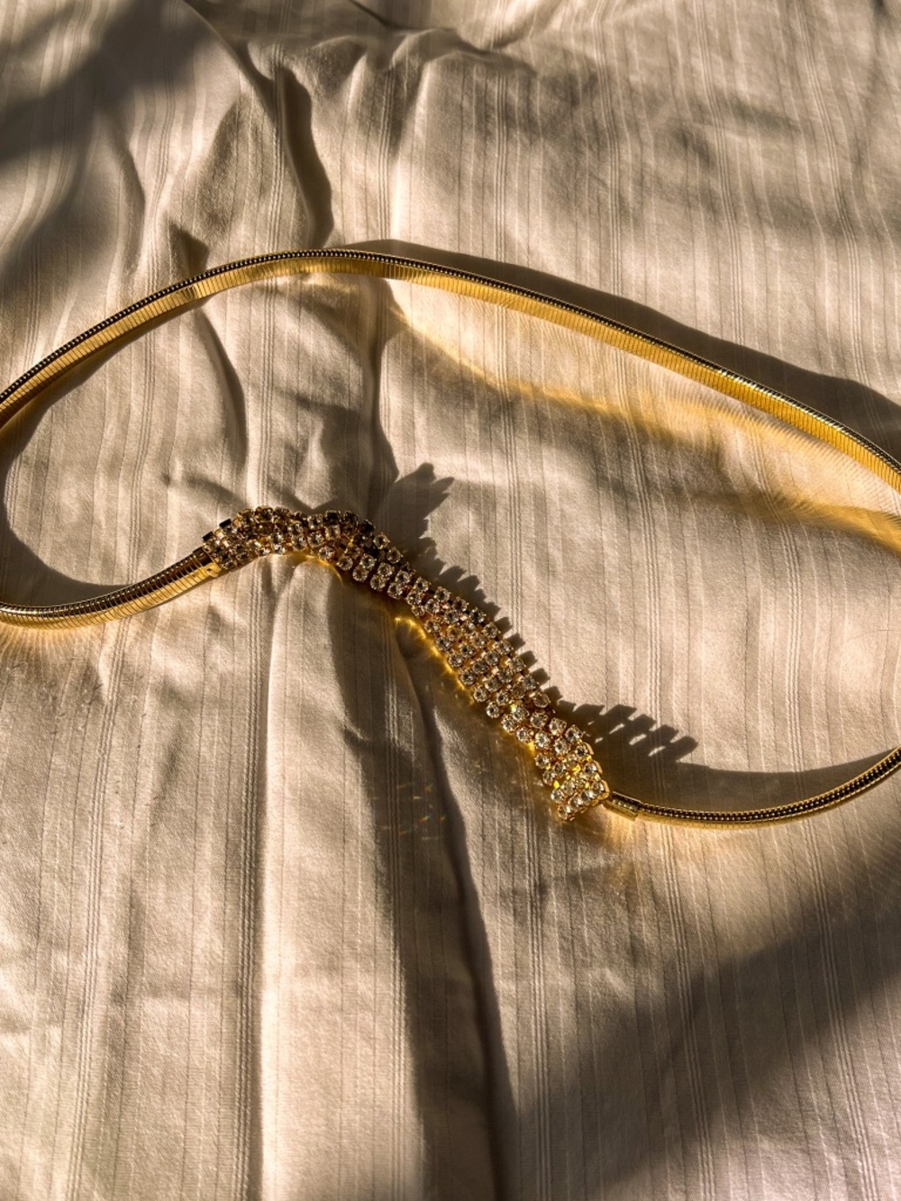 Vintage 1980s Gold-Tone Thin Belt With Rhinestones (M)